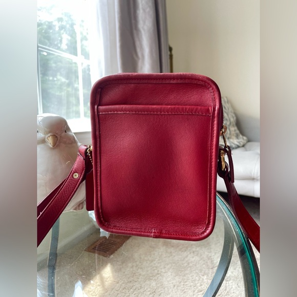 Coach Handbags - VINTAGE  COACH 9973 Red Camera Bag CROSSBODY Glove Tanned LEATHER PURSE